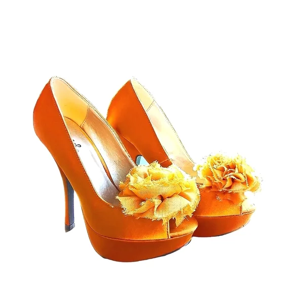 QUPID WOMENS 6.5 ORANGE OPEN  TOE POMPOM HEEL PLATFORMS - Picture 5 of 8